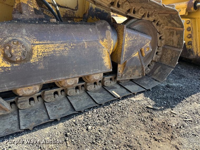 image for item DO3183 1993 Caterpillar D4H dozer