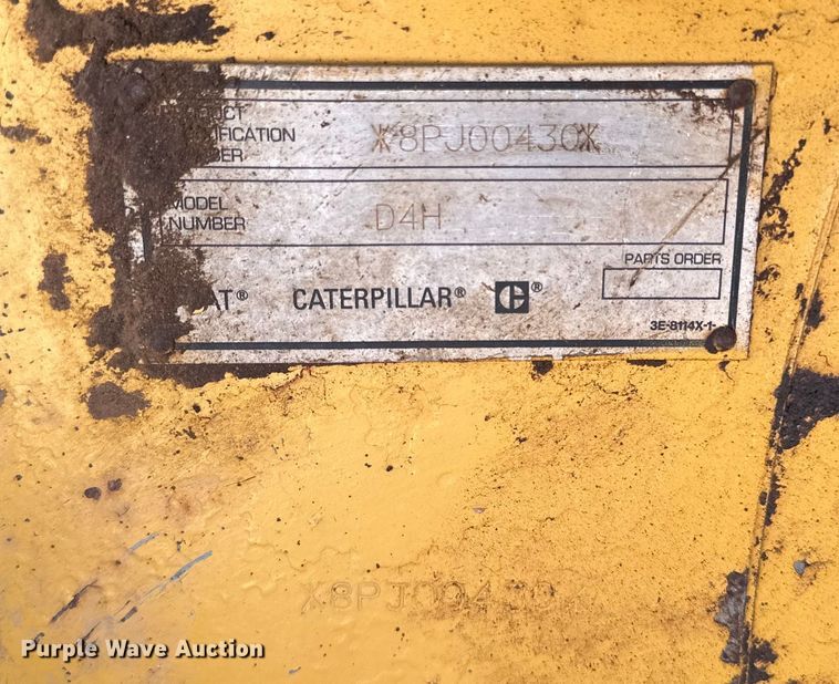 image for item DO3183 1993 Caterpillar D4H dozer