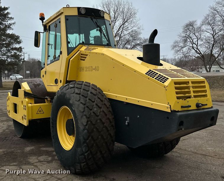 image for item DO3185 2014 Bomag BW 211D-40 single drum vibratory roller