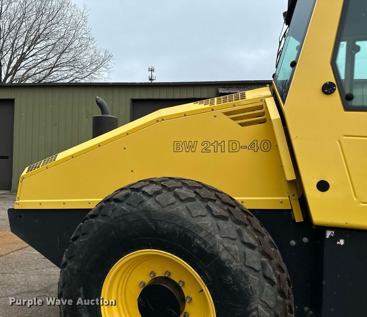 image for item DO3185 2014 Bomag BW 211D-40 single drum vibratory roller