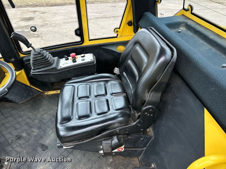 image for item DO3185 2014 Bomag BW 211D-40 single drum vibratory roller