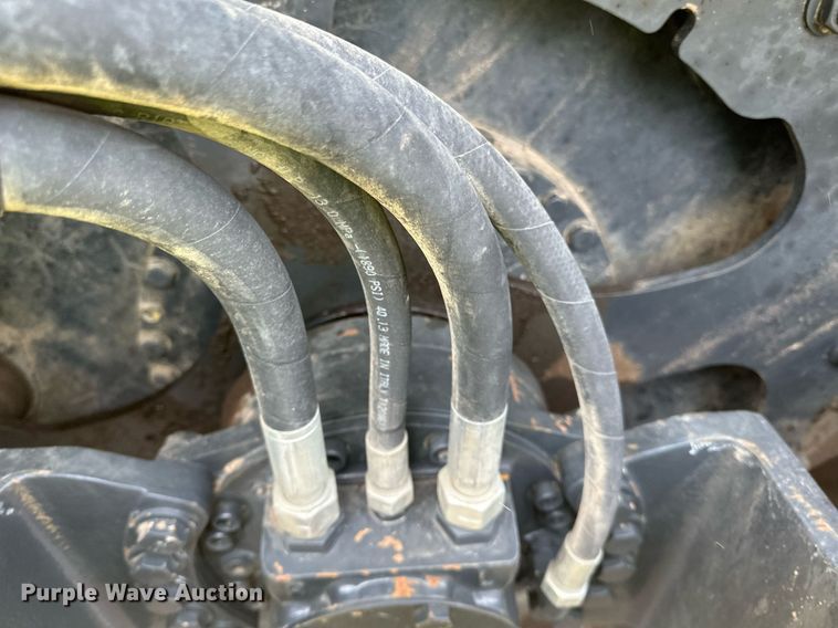 image for item DO3186 2014 Bomag BW211D-40 single drum roller