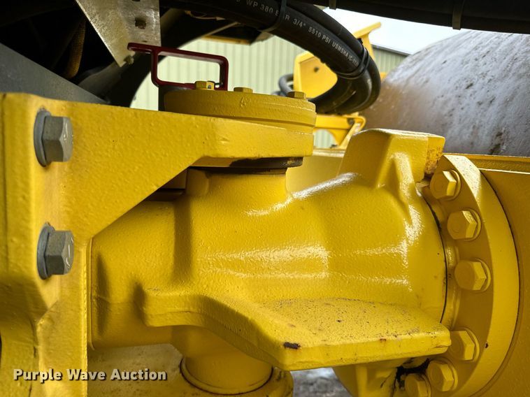 image for item DO3186 2014 Bomag BW211D-40 single drum roller