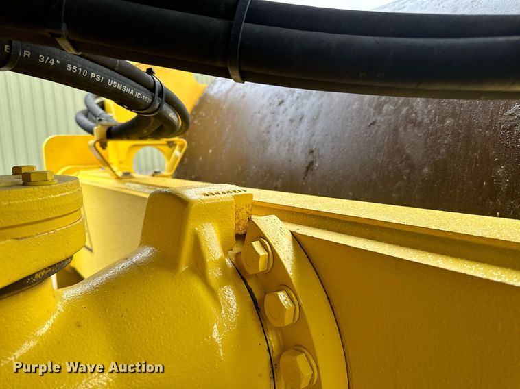 image for item DO3186 2014 Bomag BW211D-40 single drum roller