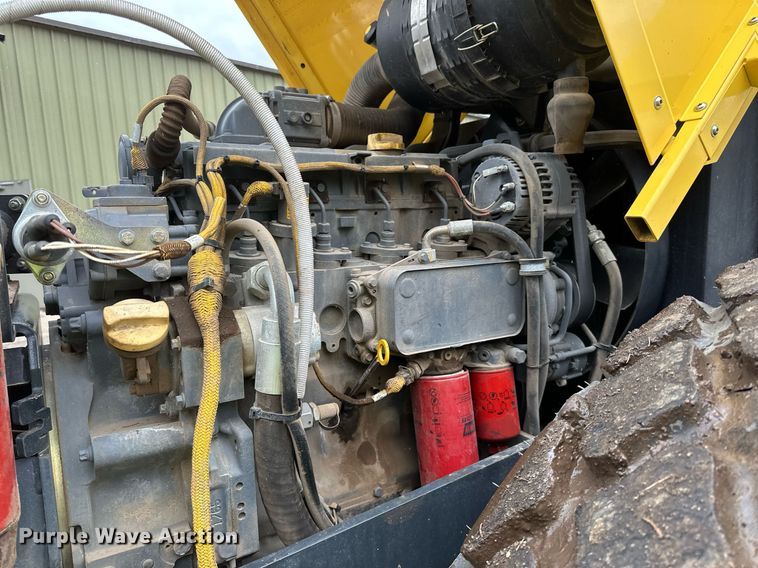 image for item DO3186 2014 Bomag BW211D-40 single drum roller