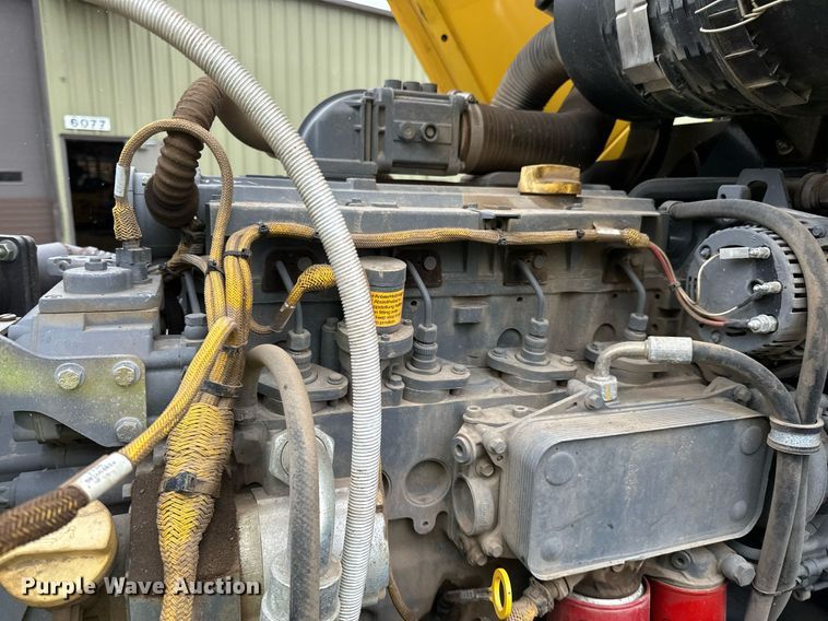 image for item DO3186 2014 Bomag BW211D-40 single drum roller