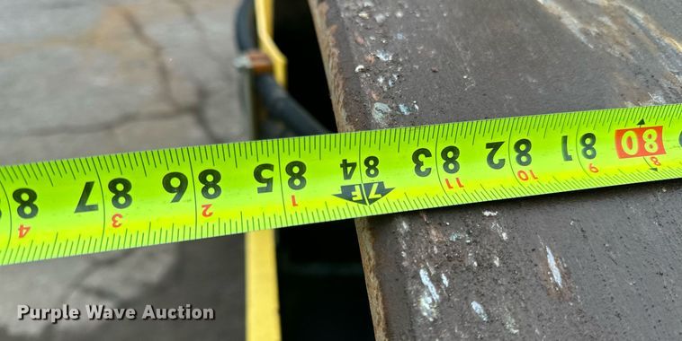 image for item DO3186 2014 Bomag BW211D-40 single drum roller