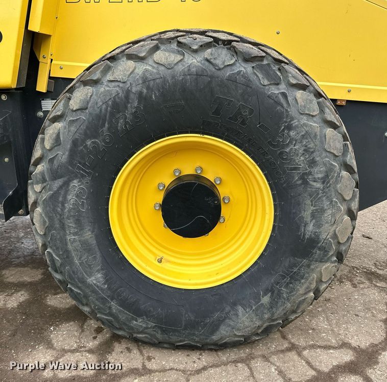 image for item DO3186 2014 Bomag BW211D-40 single drum roller