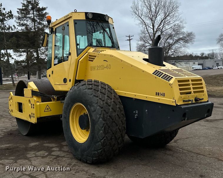 image for item DO3187 2014 Bomag BW 211D-40 single drum vibratory roller
