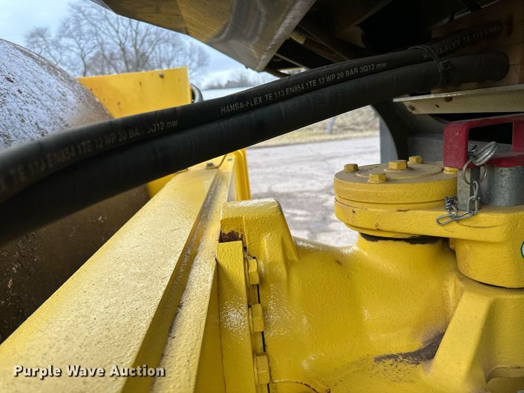 image for item DO3187 2014 Bomag BW 211D-40 single drum vibratory roller