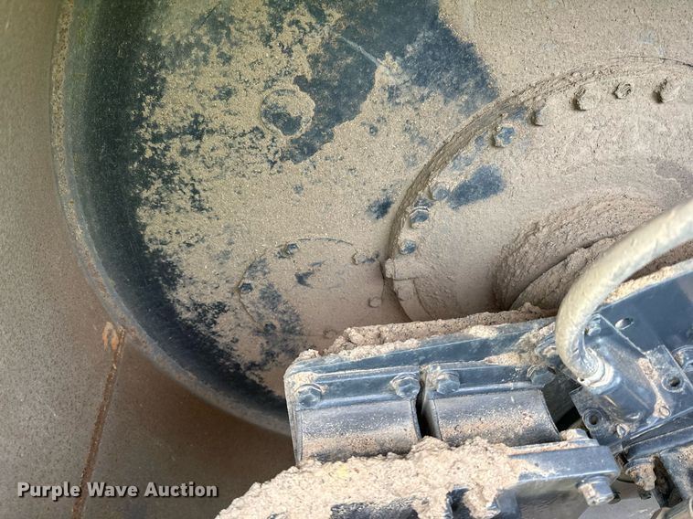 image for item DO3187 2014 Bomag BW 211D-40 single drum vibratory roller