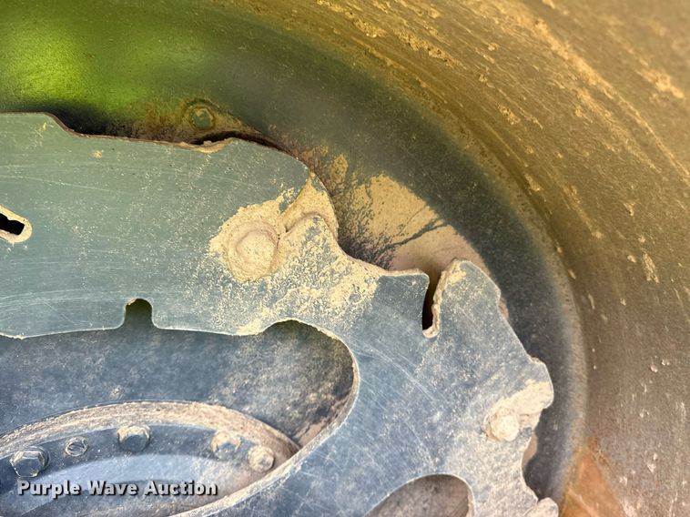 image for item DO3187 2014 Bomag BW 211D-40 single drum vibratory roller