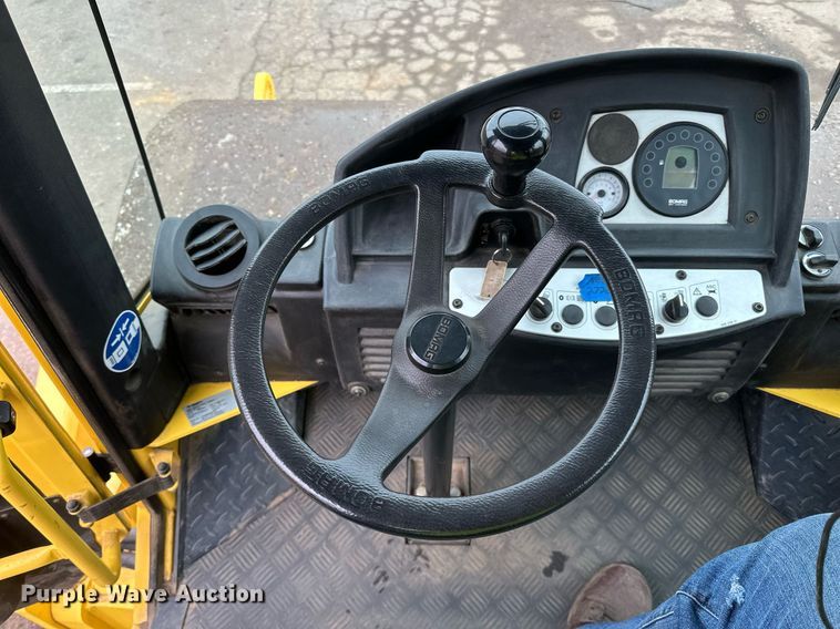 image for item DO3187 2014 Bomag BW 211D-40 single drum vibratory roller