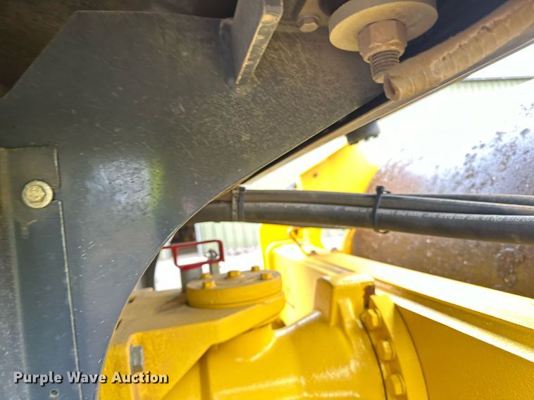 image for item DO3187 2014 Bomag BW 211D-40 single drum vibratory roller