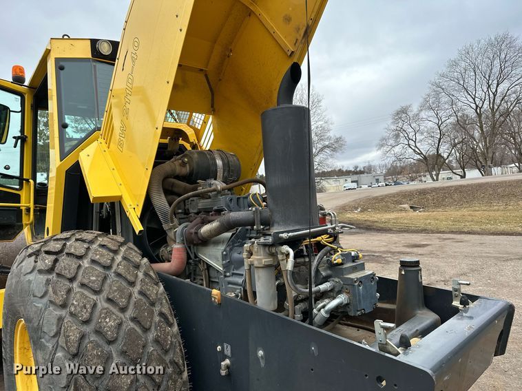 image for item DO3187 2014 Bomag BW 211D-40 single drum vibratory roller