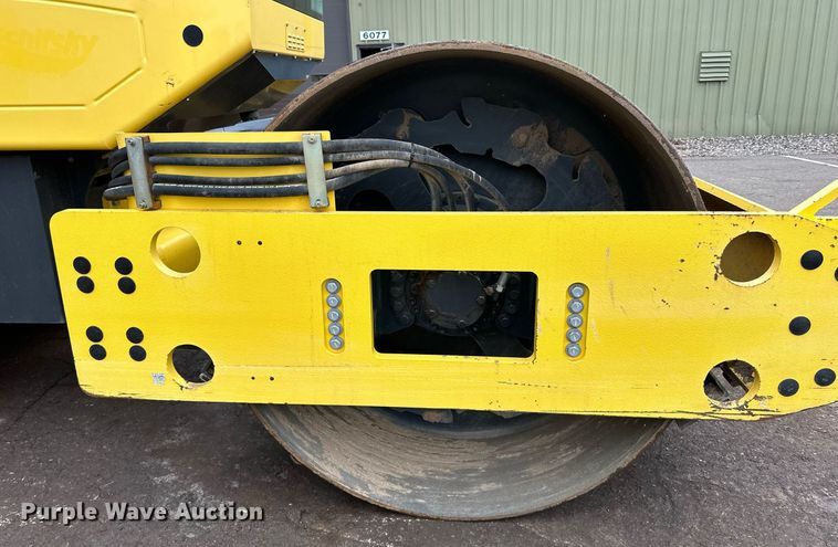 image for item DO3187 2014 Bomag BW 211D-40 single drum vibratory roller