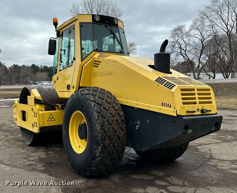 image for item DO3188 2014 Bomag BW 211D-40 single drum vibratory roller