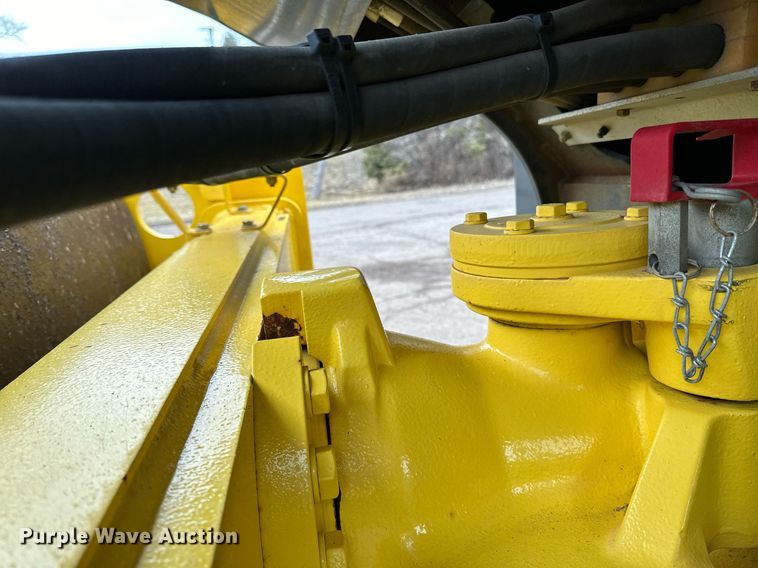 image for item DO3188 2014 Bomag BW 211D-40 single drum vibratory roller