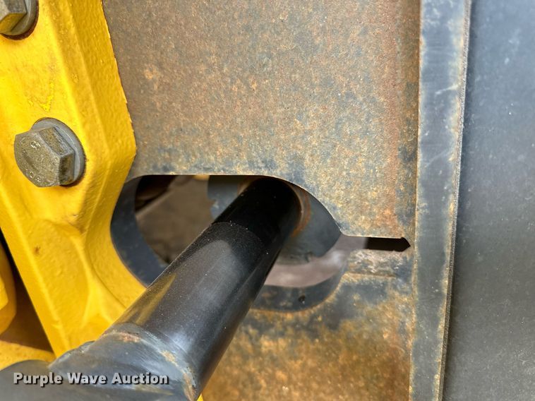 image for item DO3188 2014 Bomag BW 211D-40 single drum vibratory roller