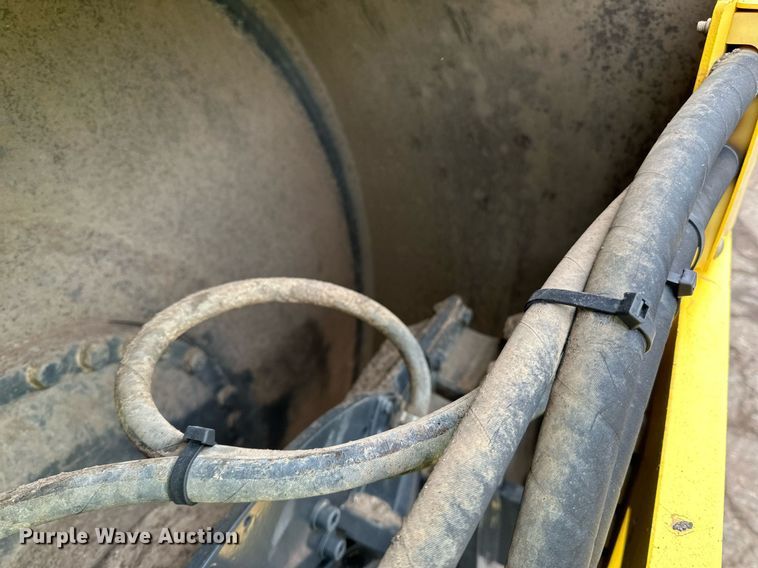 image for item DO3188 2014 Bomag BW 211D-40 single drum vibratory roller