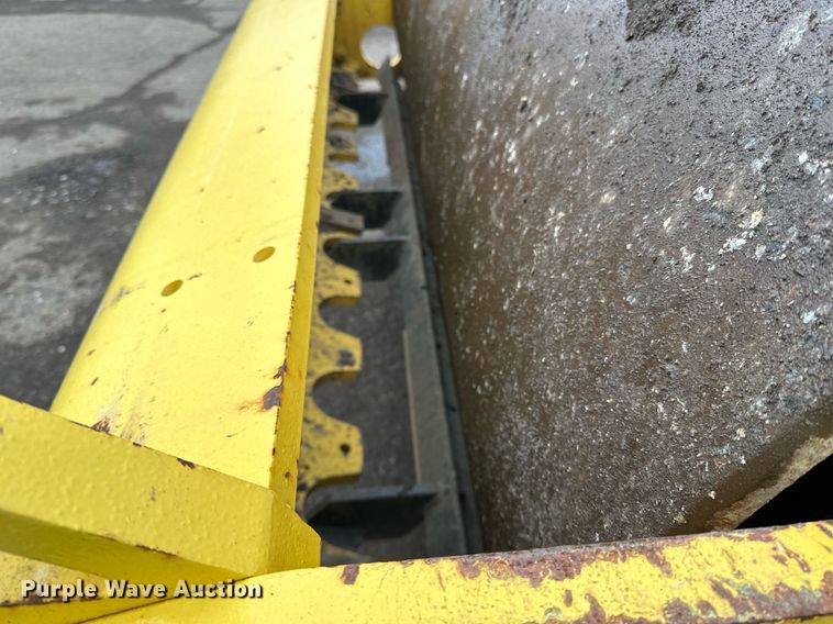 image for item DO3188 2014 Bomag BW 211D-40 single drum vibratory roller