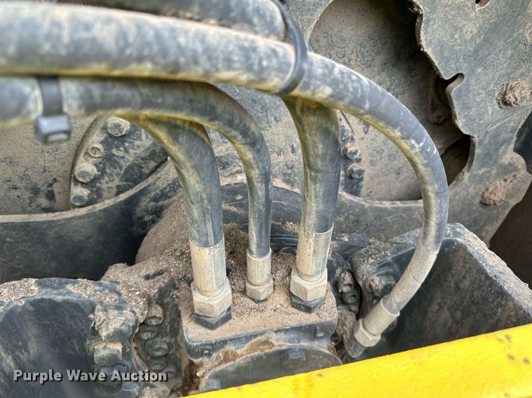 image for item DO3188 2014 Bomag BW 211D-40 single drum vibratory roller