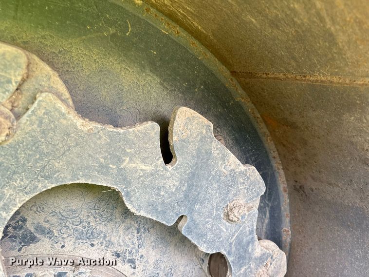 image for item DO3188 2014 Bomag BW 211D-40 single drum vibratory roller