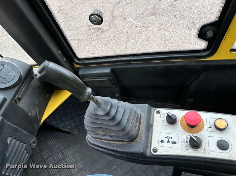 image for item DO3188 2014 Bomag BW 211D-40 single drum vibratory roller