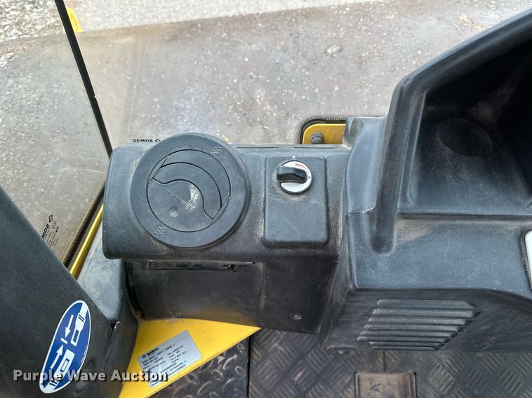 image for item DO3188 2014 Bomag BW 211D-40 single drum vibratory roller