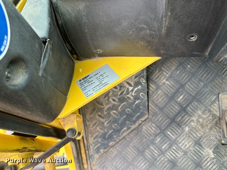 image for item DO3188 2014 Bomag BW 211D-40 single drum vibratory roller