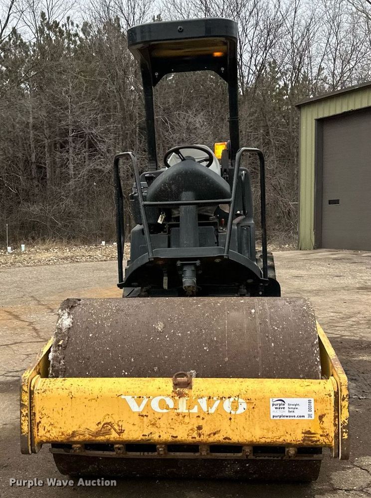 image for item DO3189 2006 Ingersoll Rand SD45D single drum vibratory roller