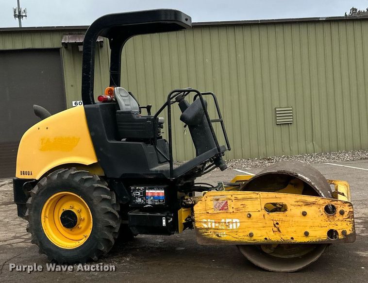 image for item DO3189 2006 Ingersoll Rand SD45D single drum vibratory roller