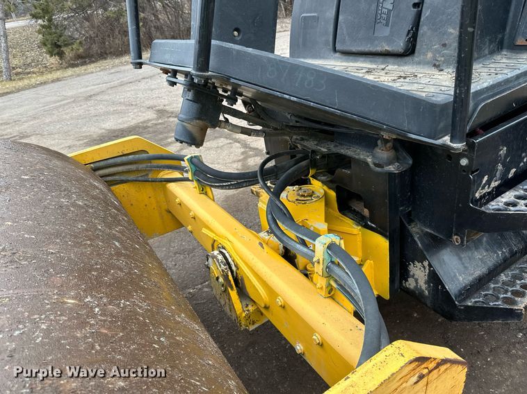 image for item DO3189 2006 Ingersoll Rand SD45D single drum vibratory roller