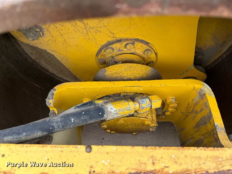 image for item DO3189 2006 Ingersoll Rand SD45D single drum vibratory roller