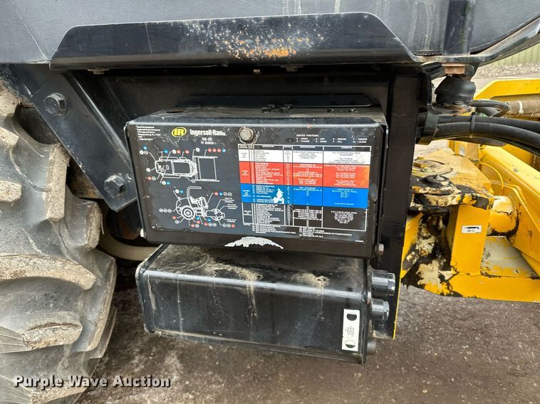 image for item DO3189 2006 Ingersoll Rand SD45D single drum vibratory roller