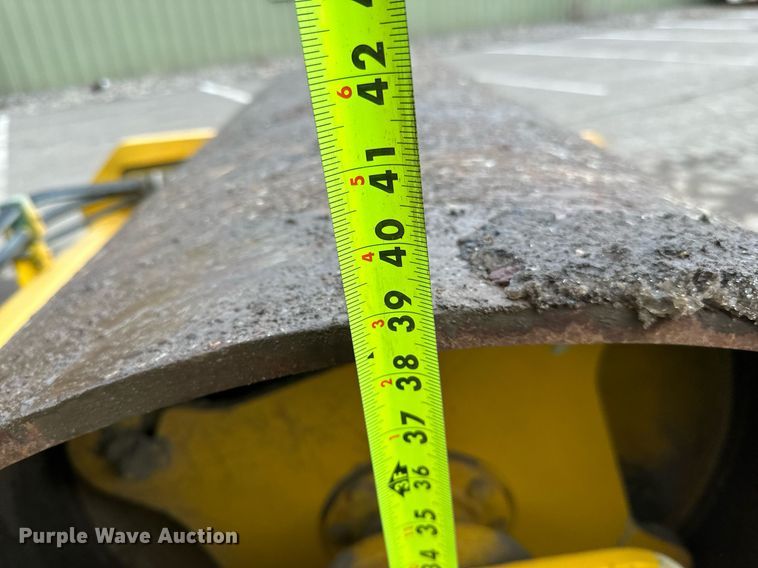 image for item DO3189 2006 Ingersoll Rand SD45D single drum vibratory roller