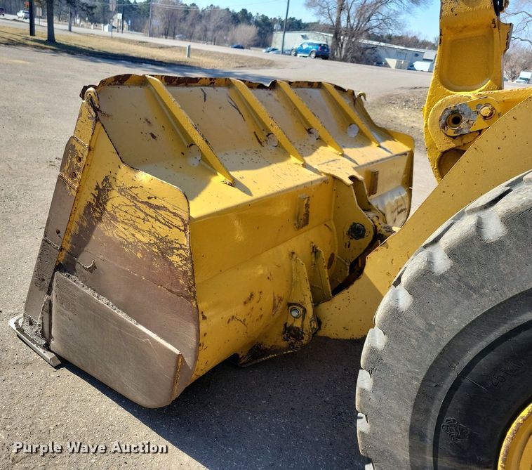 image for item DO3190 1988 Caterpillar 950E wheel loader