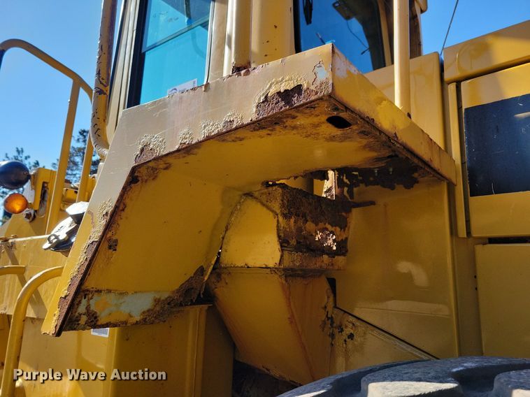 image for item DO3190 1988 Caterpillar 950E wheel loader