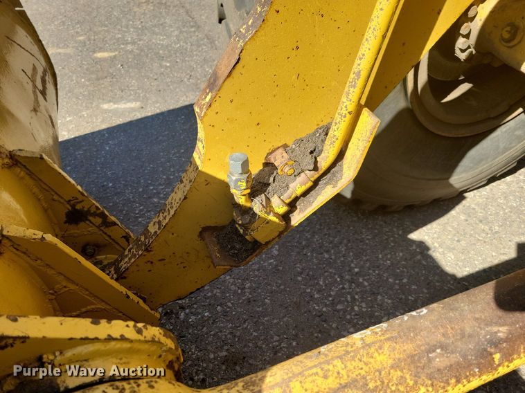 image for item DO3190 1988 Caterpillar 950E wheel loader