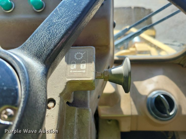 image for item DO3190 1988 Caterpillar 950E wheel loader