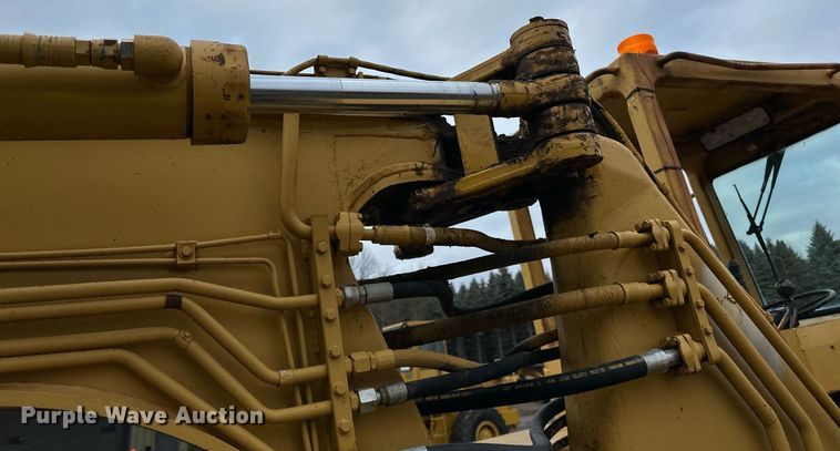 image for item DO3191 1988 Caterpillar  613C elevating scraper