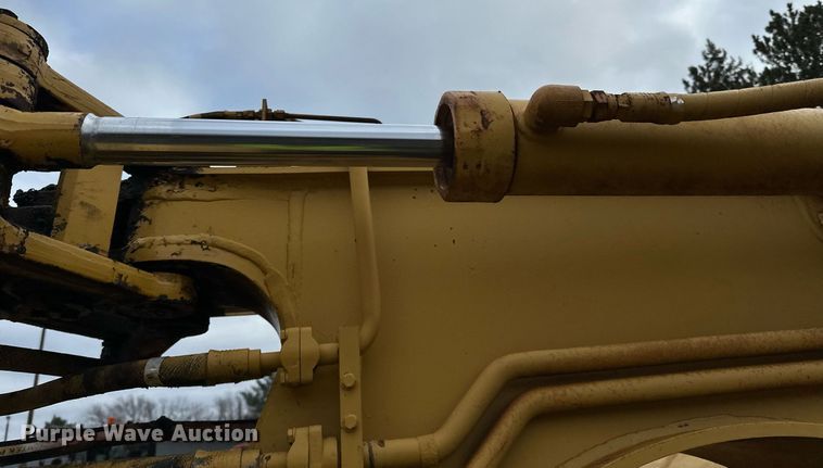 image for item DO3191 1988 Caterpillar  613C elevating scraper