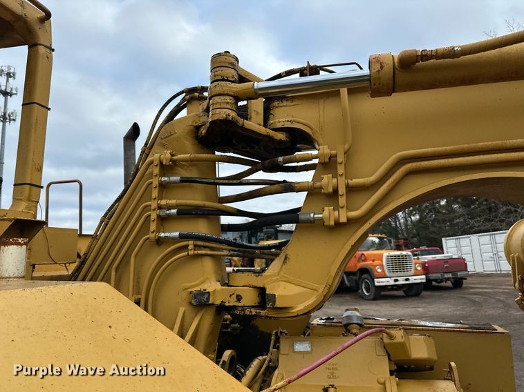 image for item DO3191 1988 Caterpillar  613C elevating scraper