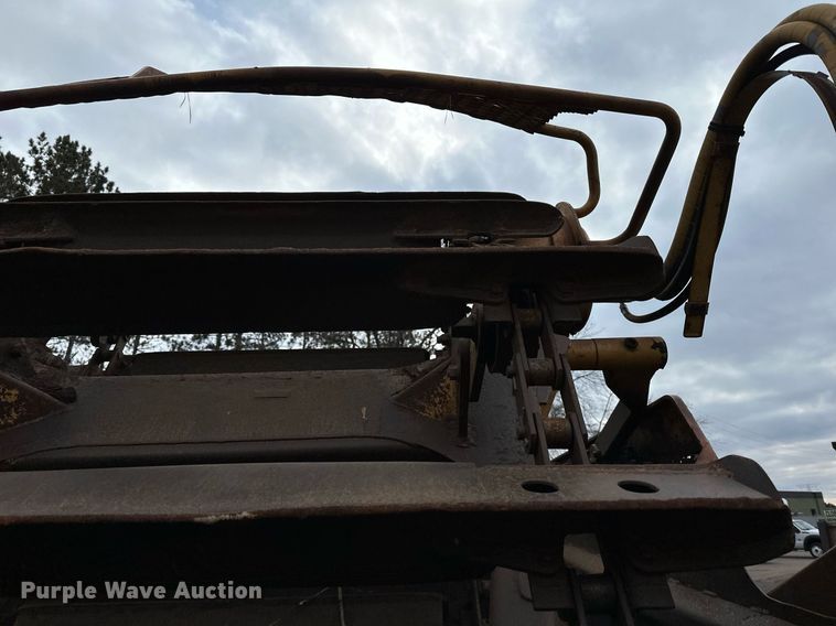 image for item DO3191 1988 Caterpillar  613C elevating scraper