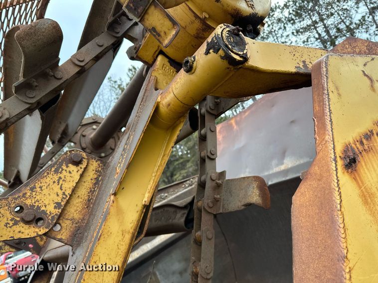 image for item DO3191 1988 Caterpillar  613C elevating scraper