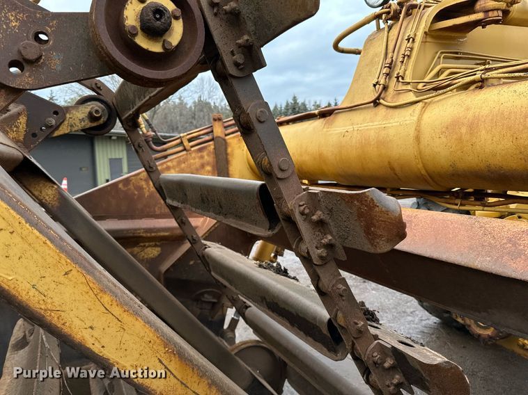 image for item DO3191 1988 Caterpillar  613C elevating scraper