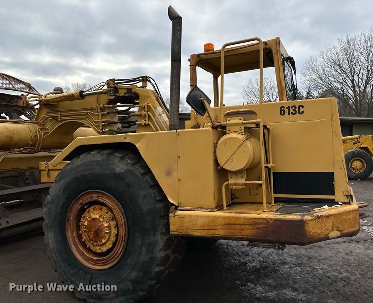 image for item DO3191 1988 Caterpillar  613C elevating scraper