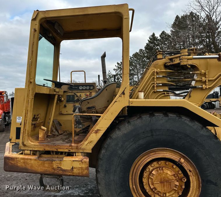 image for item DO3191 1988 Caterpillar  613C elevating scraper
