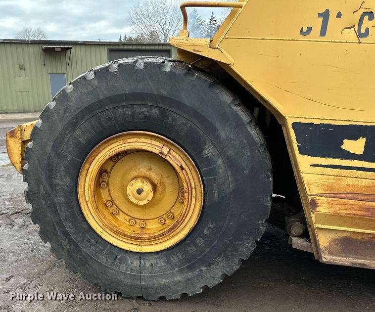 image for item DO3191 1988 Caterpillar  613C elevating scraper