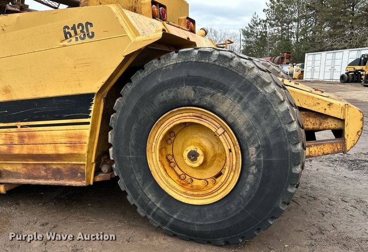 image for item DO3191 1988 Caterpillar  613C elevating scraper